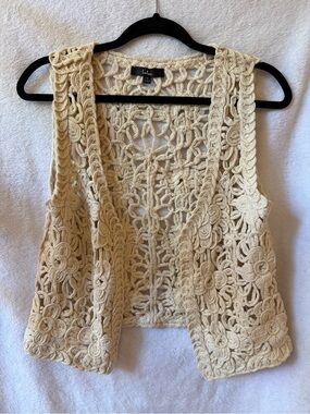 Lulu's Cream Crochet Floral Vest